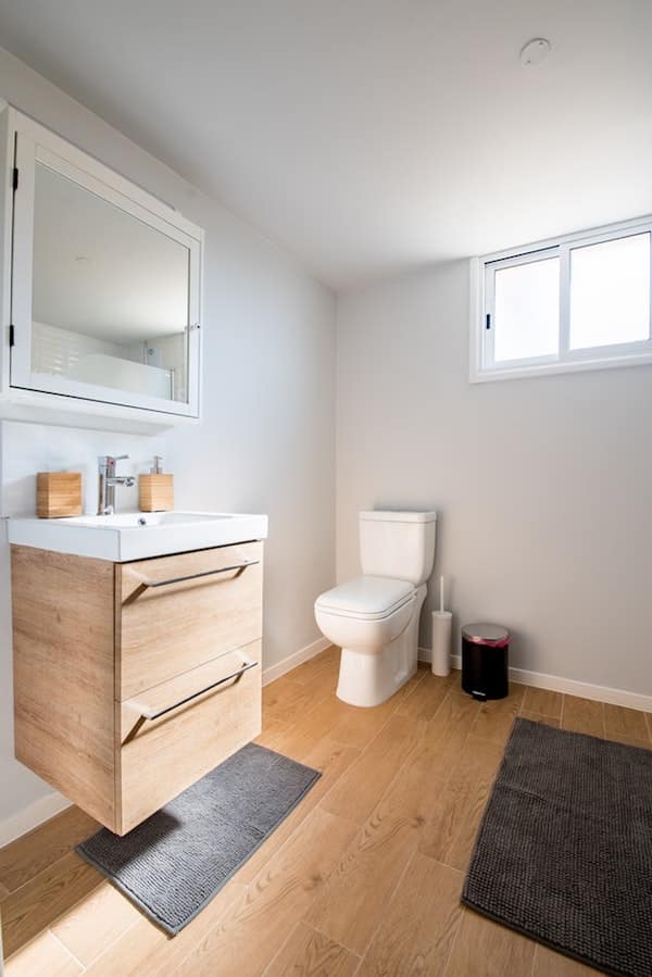 6 Fab Bathroom Upgrades under $79 - FabHomeTips.com